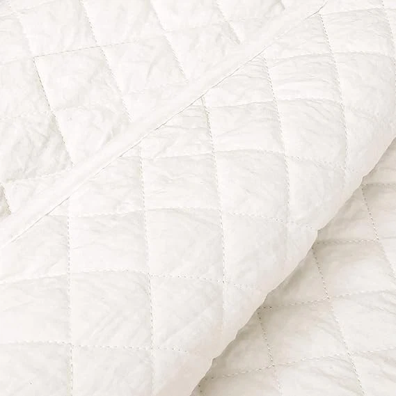Diamond Pattern Solid Quilt